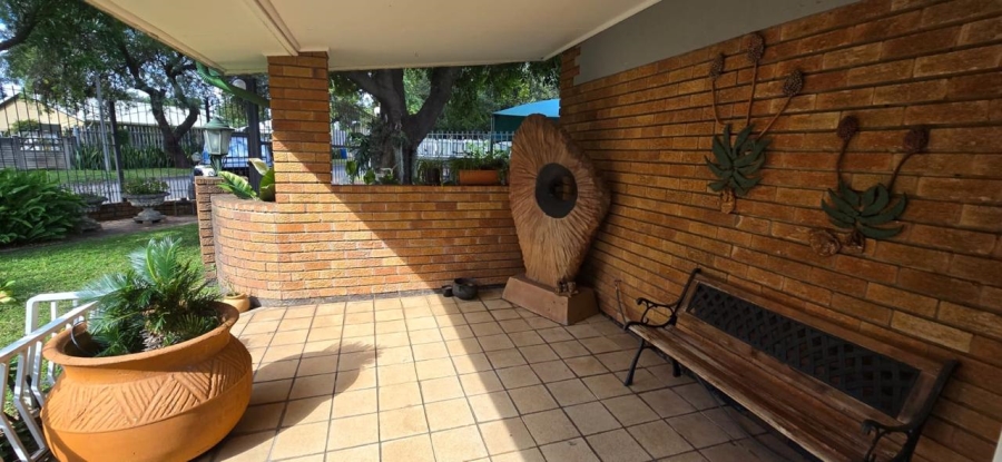4 Bedroom Property for Sale in Protea Park North West